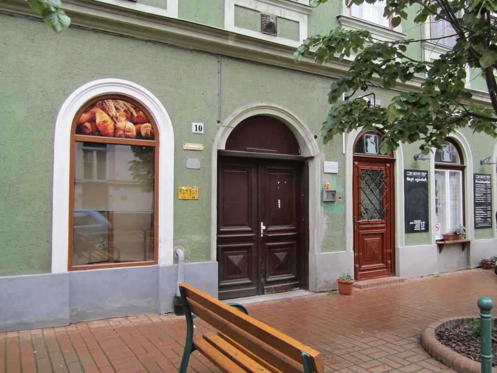 Galéria Apartman Szeged Exterior foto
